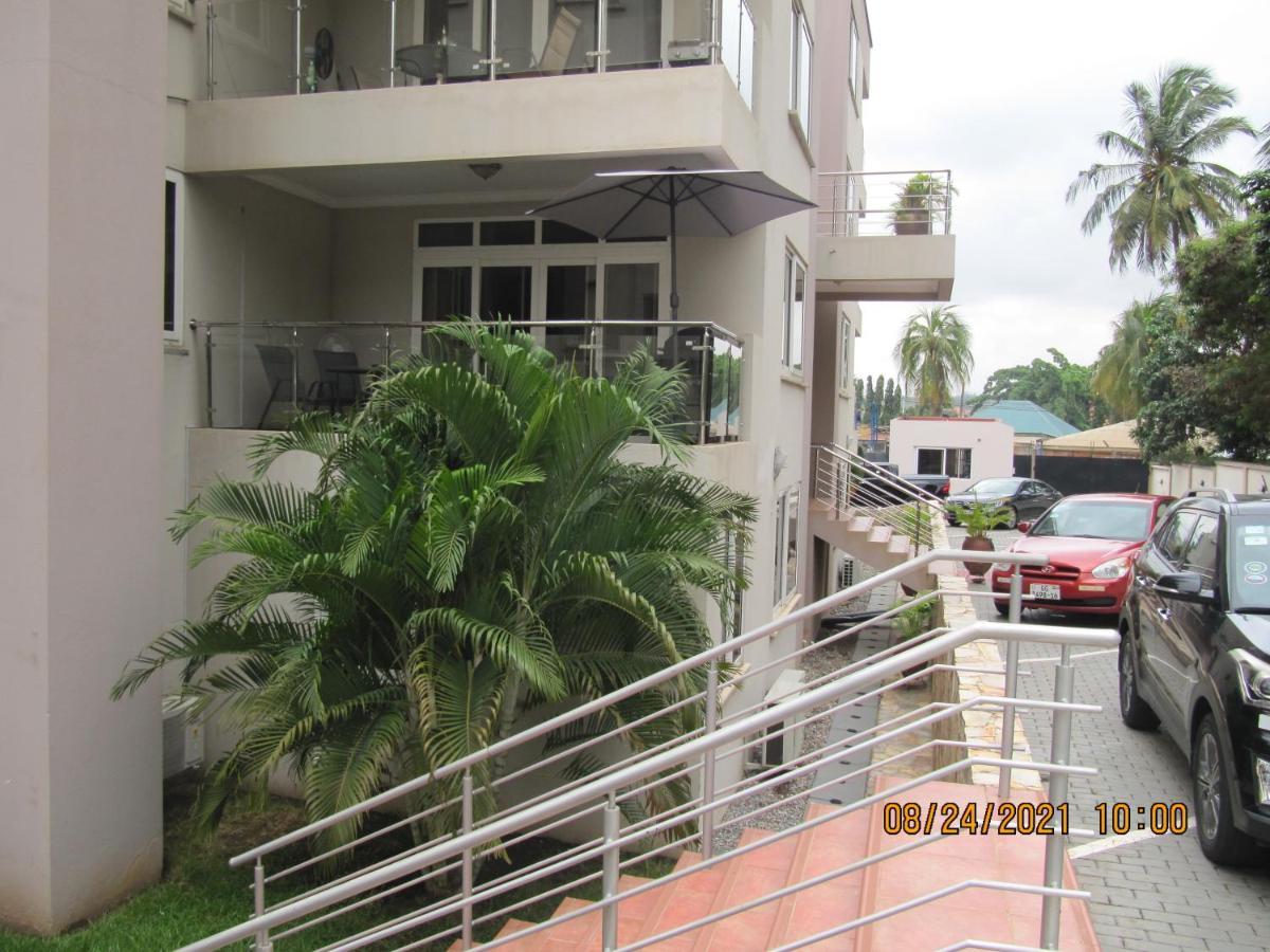 Bertha'S Court D-Plus Apartments กรีนฮิลล์ ภายนอก รูปภาพ